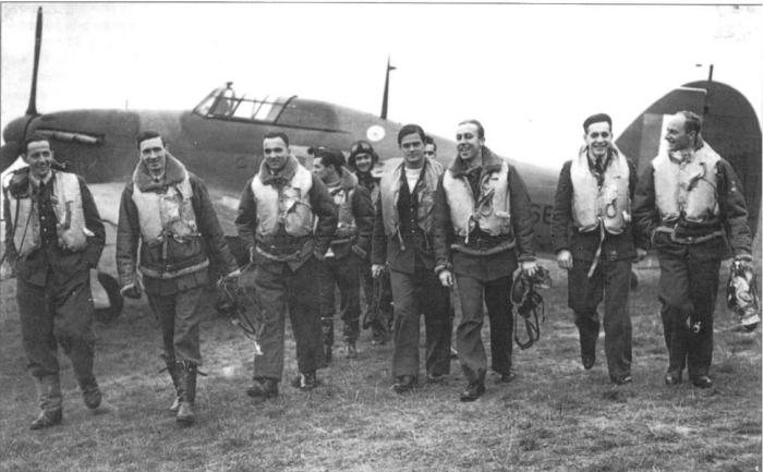 La R.A.F. et la Luftwaffe possédaient chacune un as des plus farouches et des plus efficaces de la mise à mort qui soient