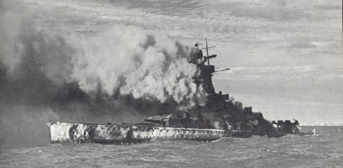 La fin et le suicide du cuirassé Graf Spee à Montevideo le 17 décembre 1939